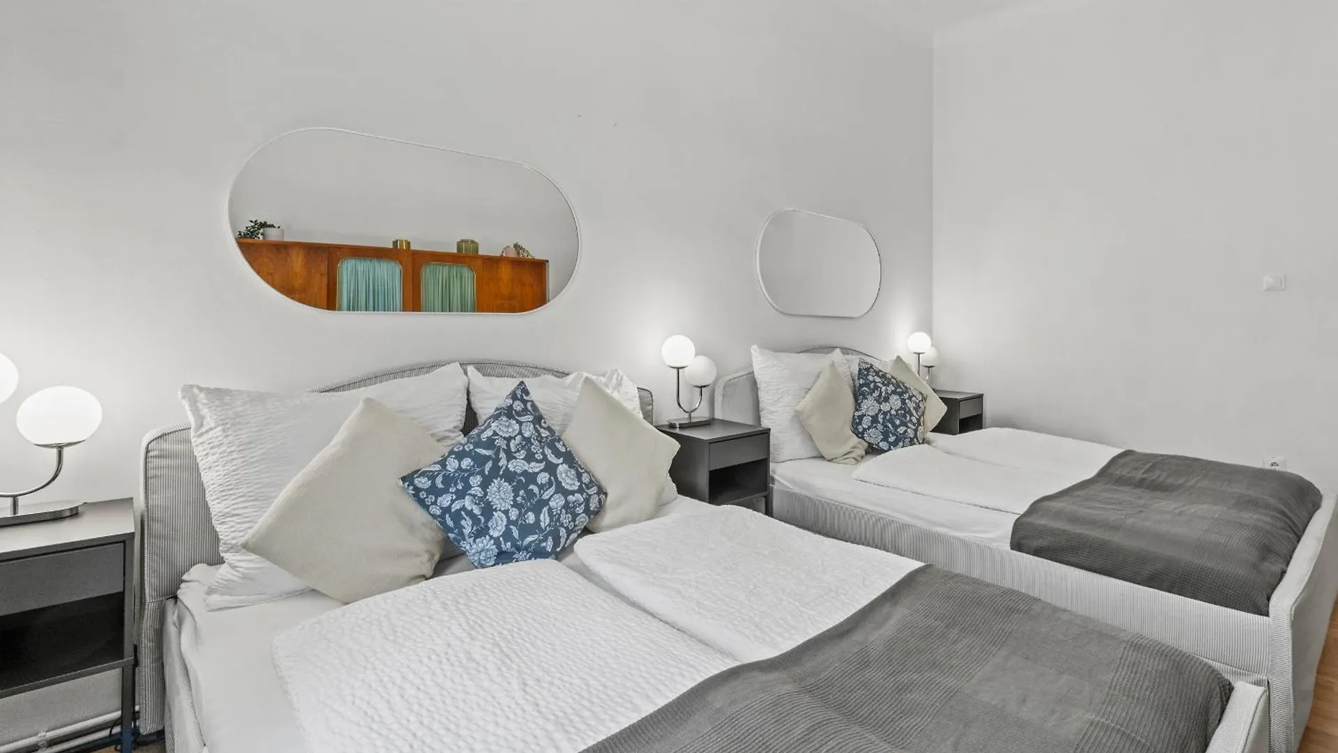 Spacious 2 Bedroom I 2 Minutes To Metro And Train Station Viyana