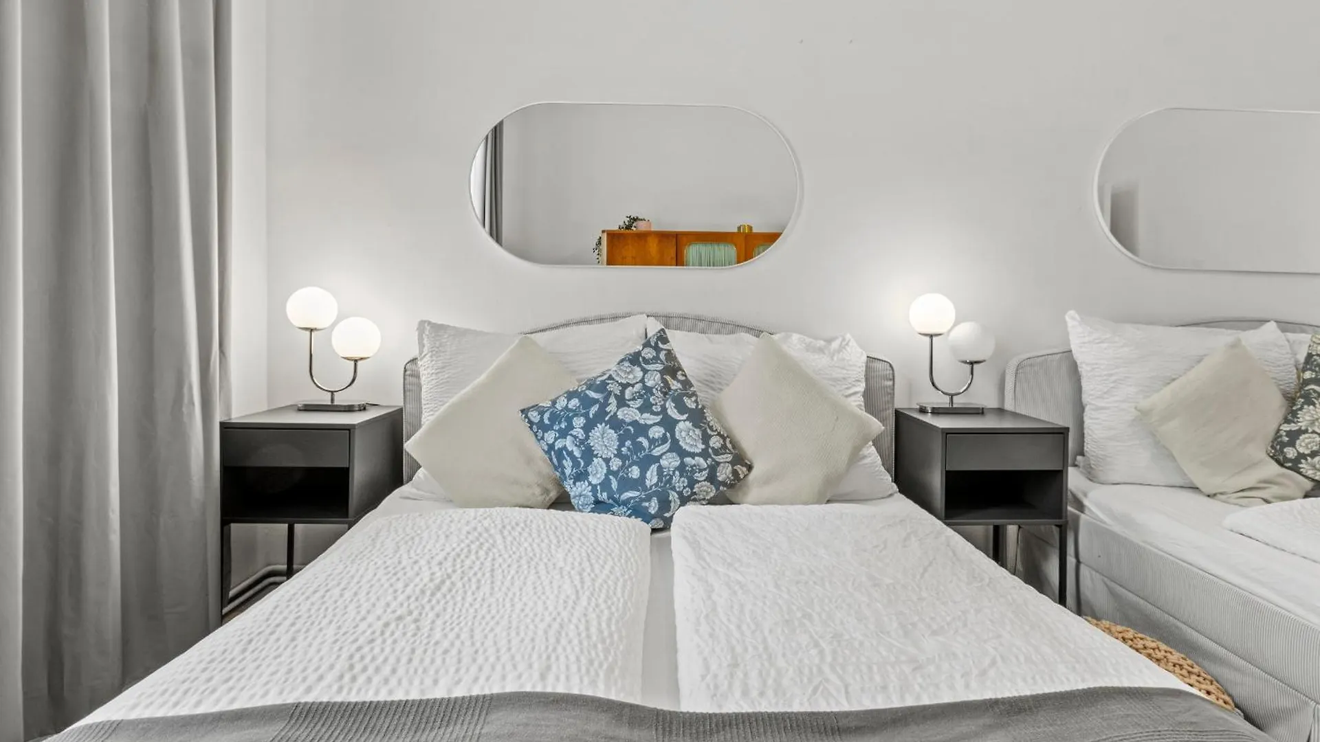 Daire Spacious 2 Bedroom I 2 Minutes To Metro And Train Station Viyana