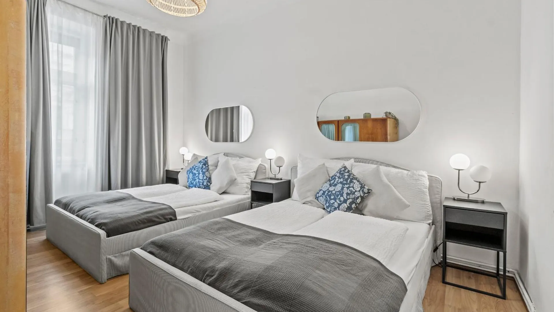 Spacious 2 Bedroom I 2 Minutes To Metro And Train Station Viyana